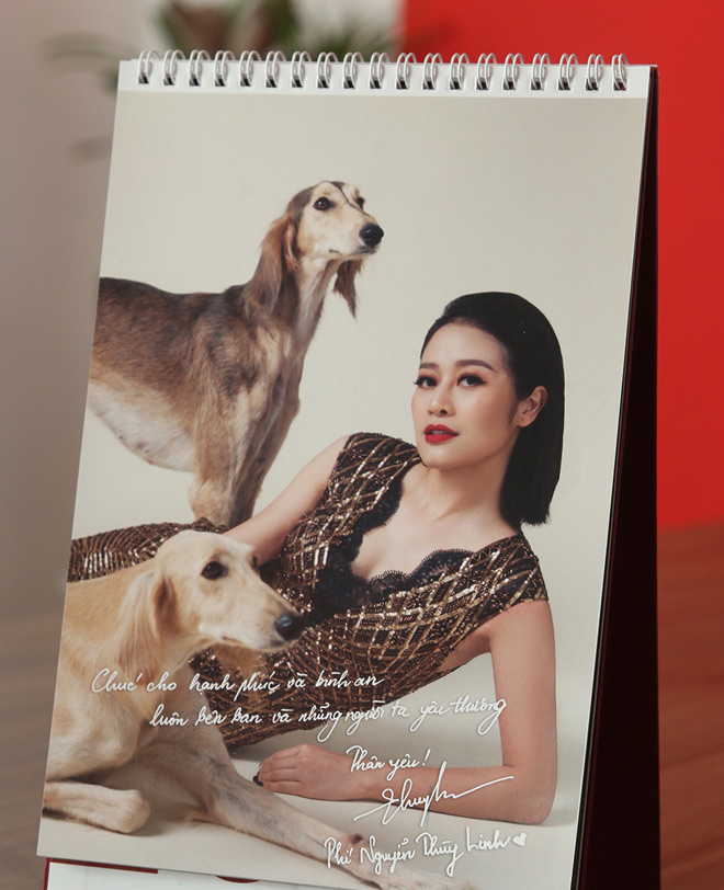 Hoài Anh đọ sắc cùng BTV trẻ nhất của bản tin Thời sự